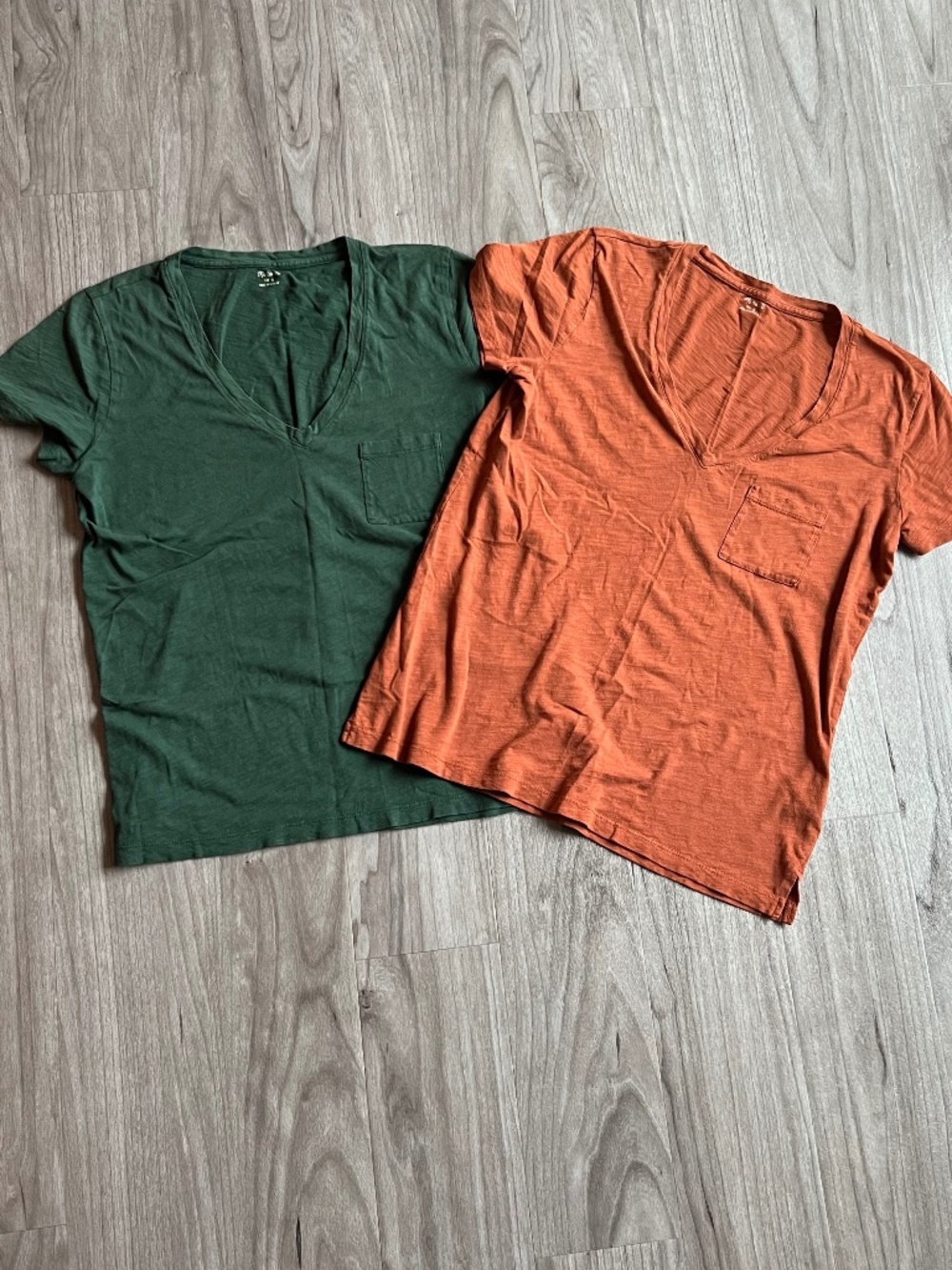 Madewell Whisper Cotton V-Neck Pocket Tee (S)